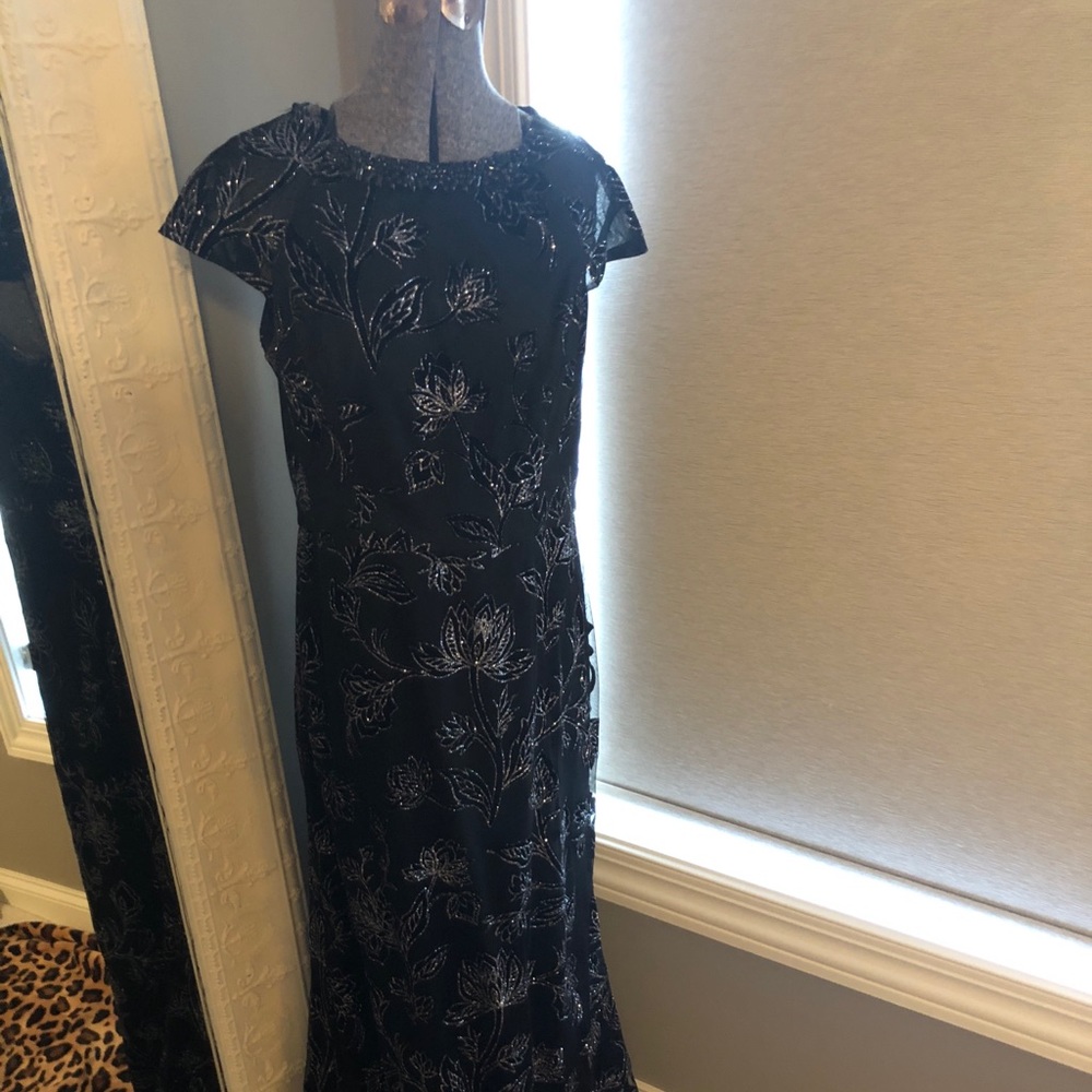 SLNY gown black and sliver glitter print